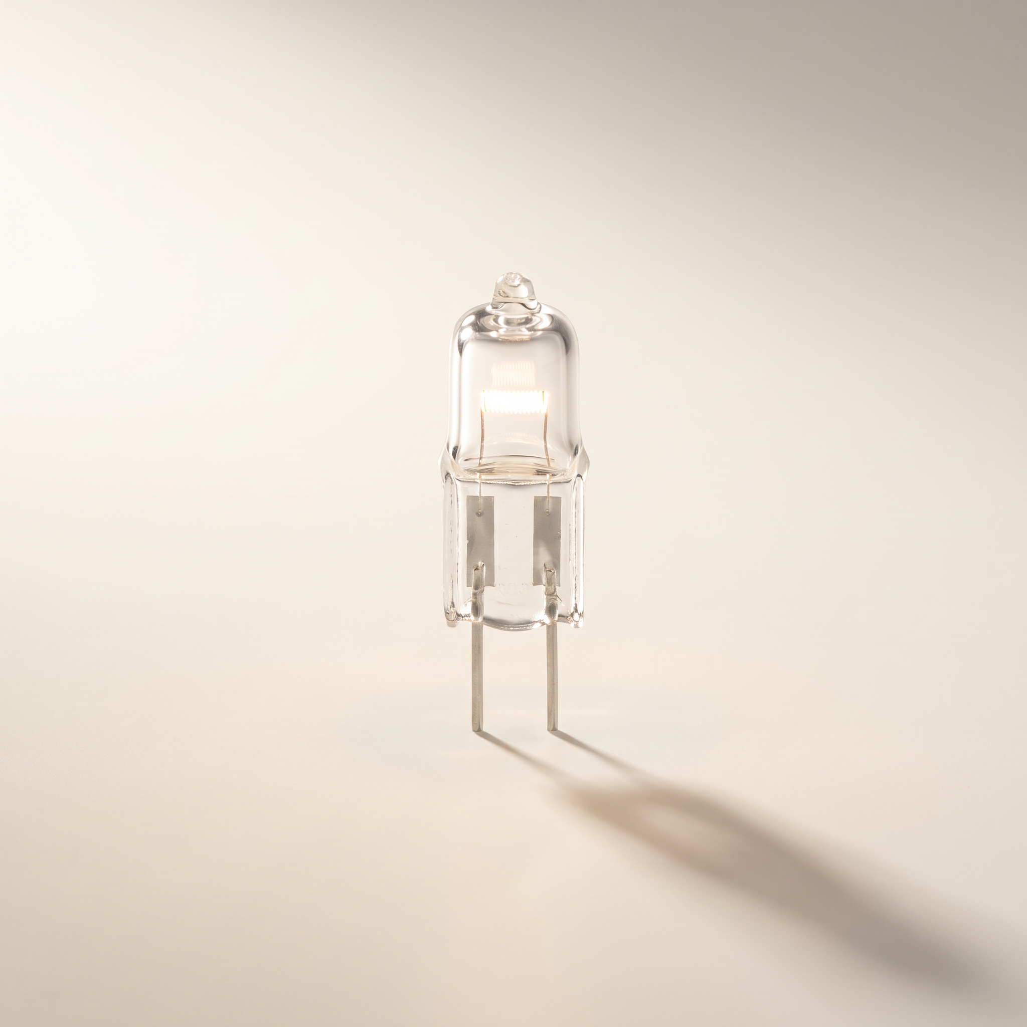 Xtricity T3 JC Halogen Capsule — 20W / 260 Lumens / G4 (12V)