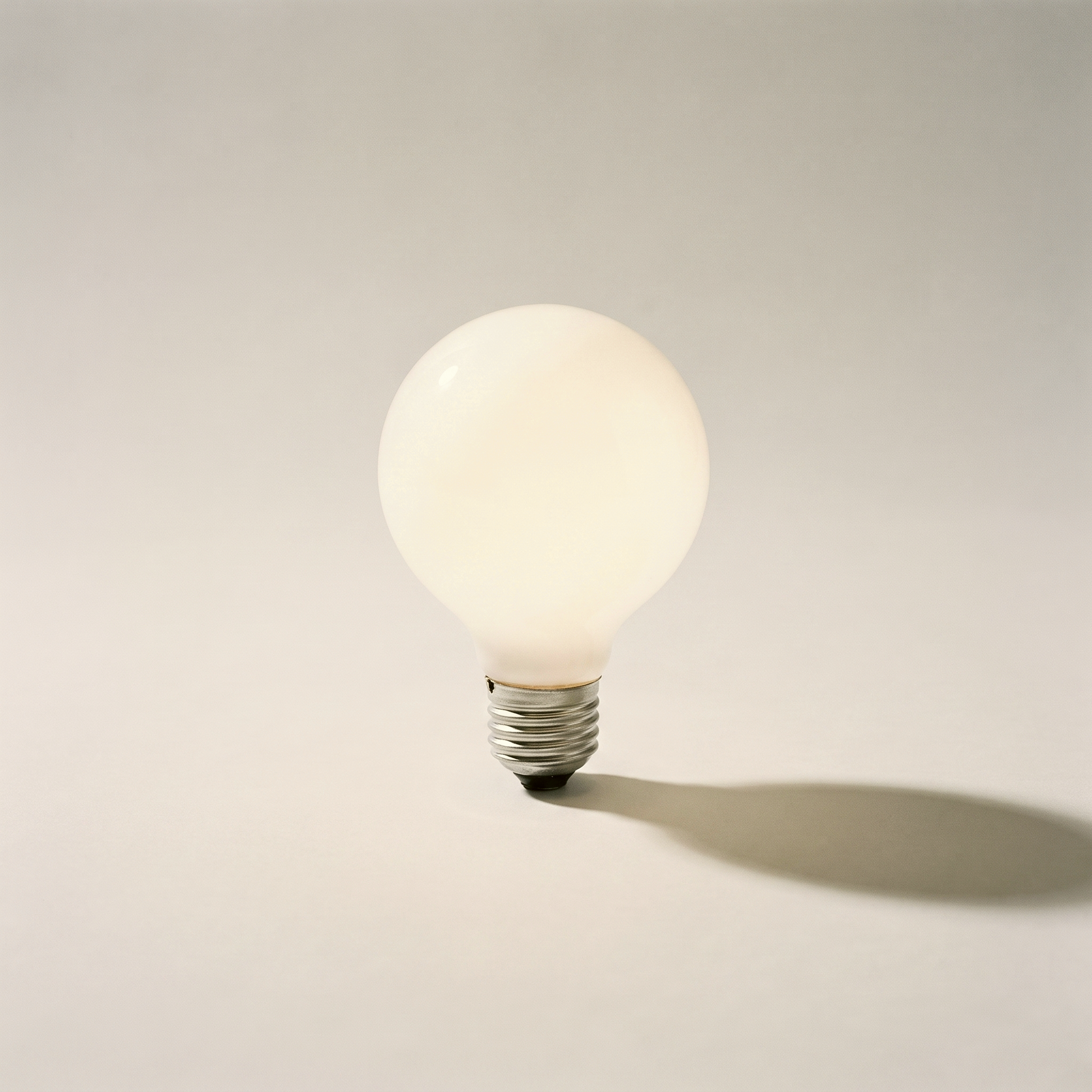 Xtricity G25 Vanity Globe Bulb — 60W / White / E26
