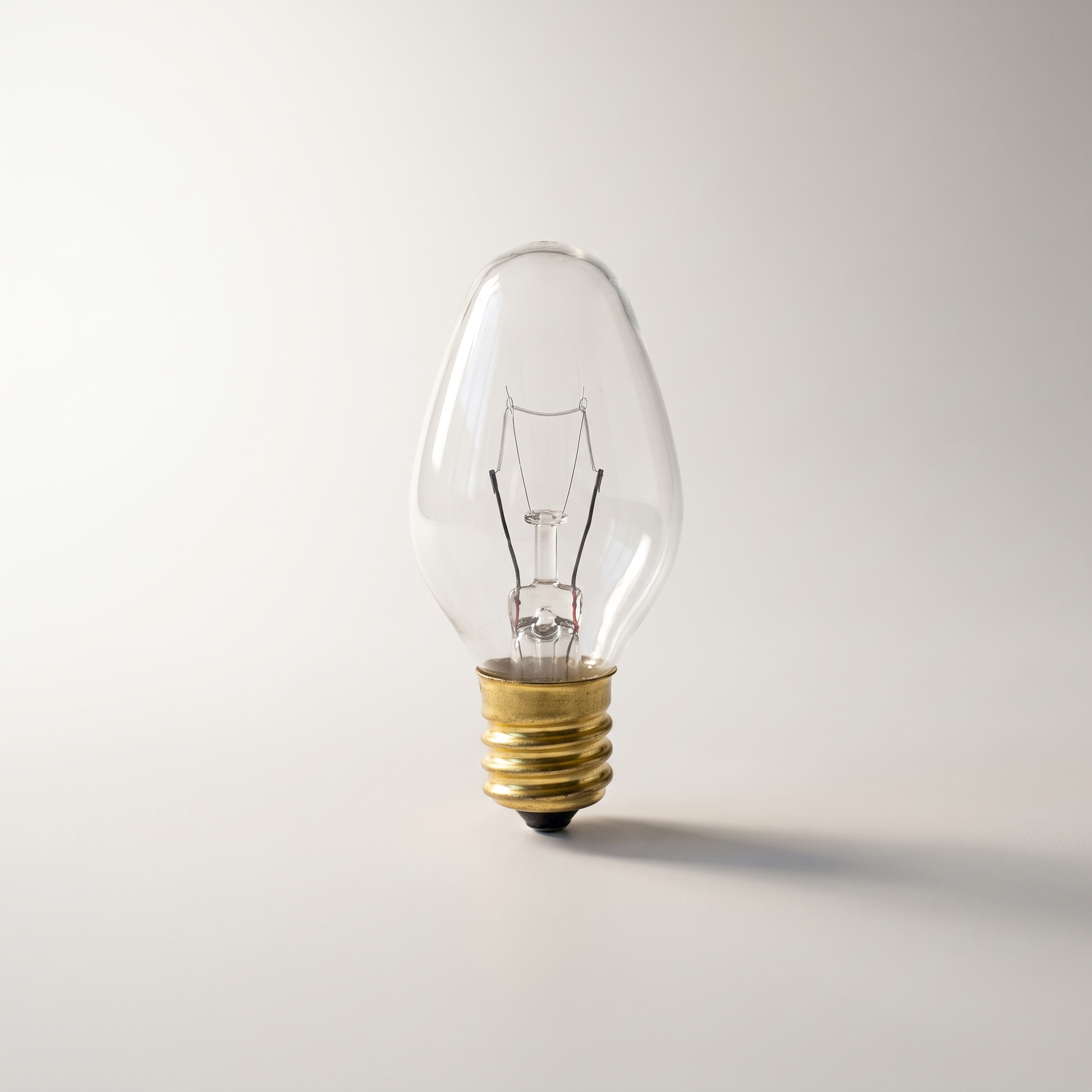 LED C7 Bulb — 7W, 22L, 2700K Soft White, Dimmable