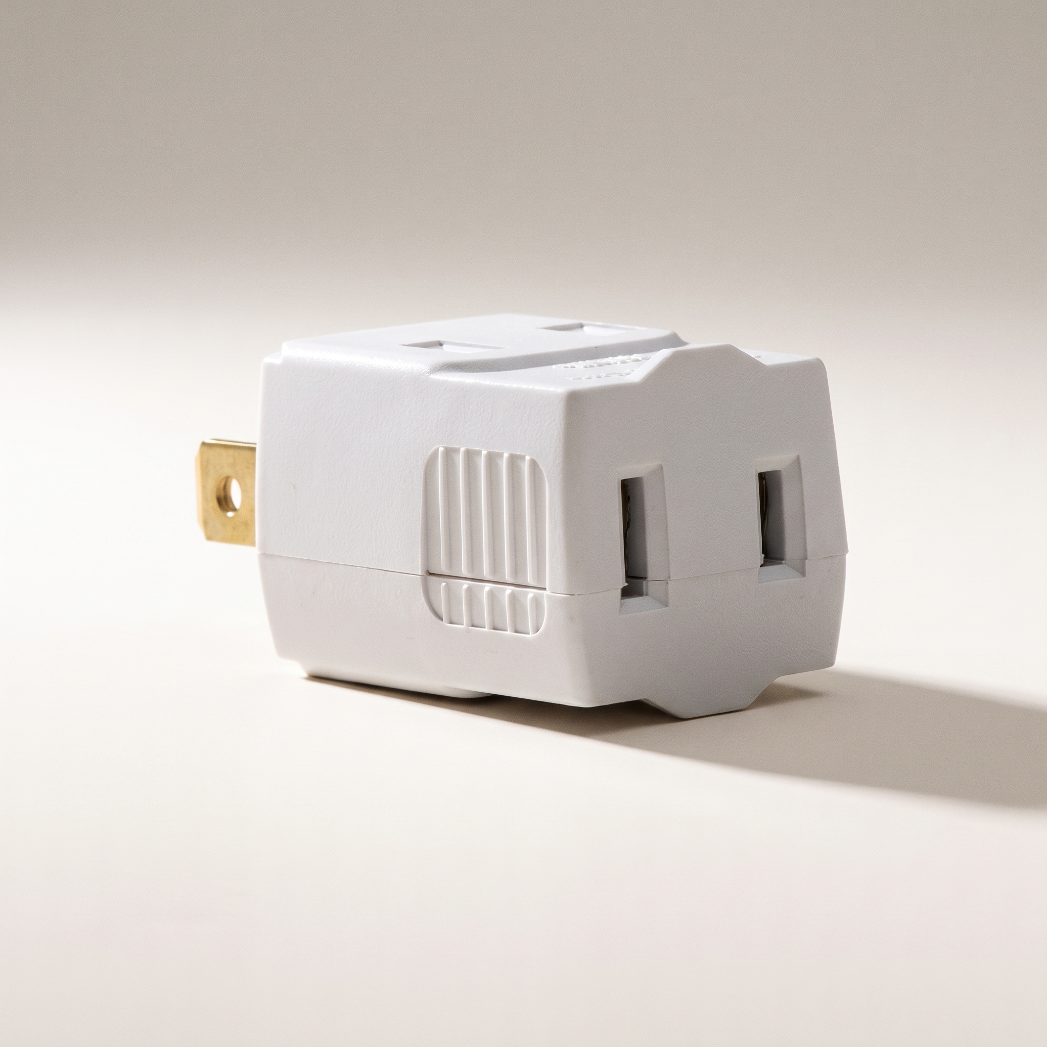 3-Outlet Polarized Multi-Tap Wall Adapter