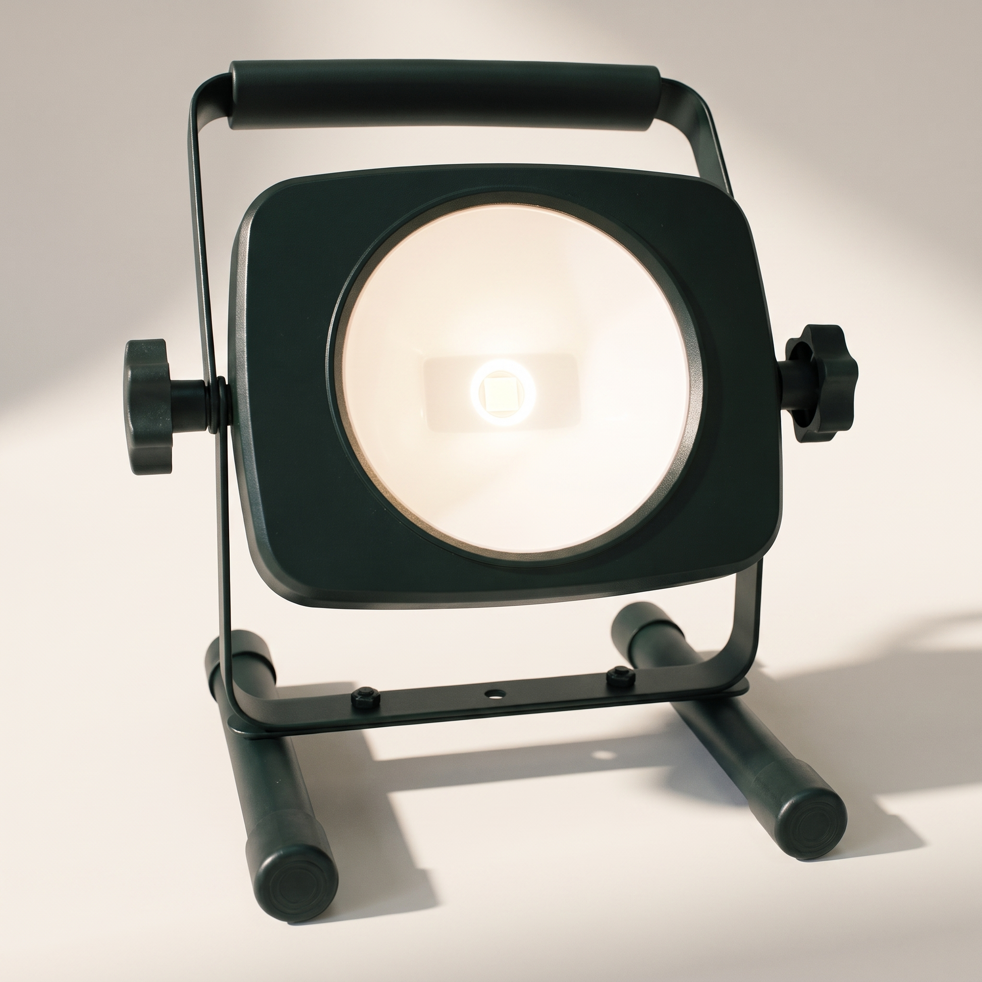 Xtricity LED Single-Head Work Light — 26W / 2500 Lumens / 4000K Daylight