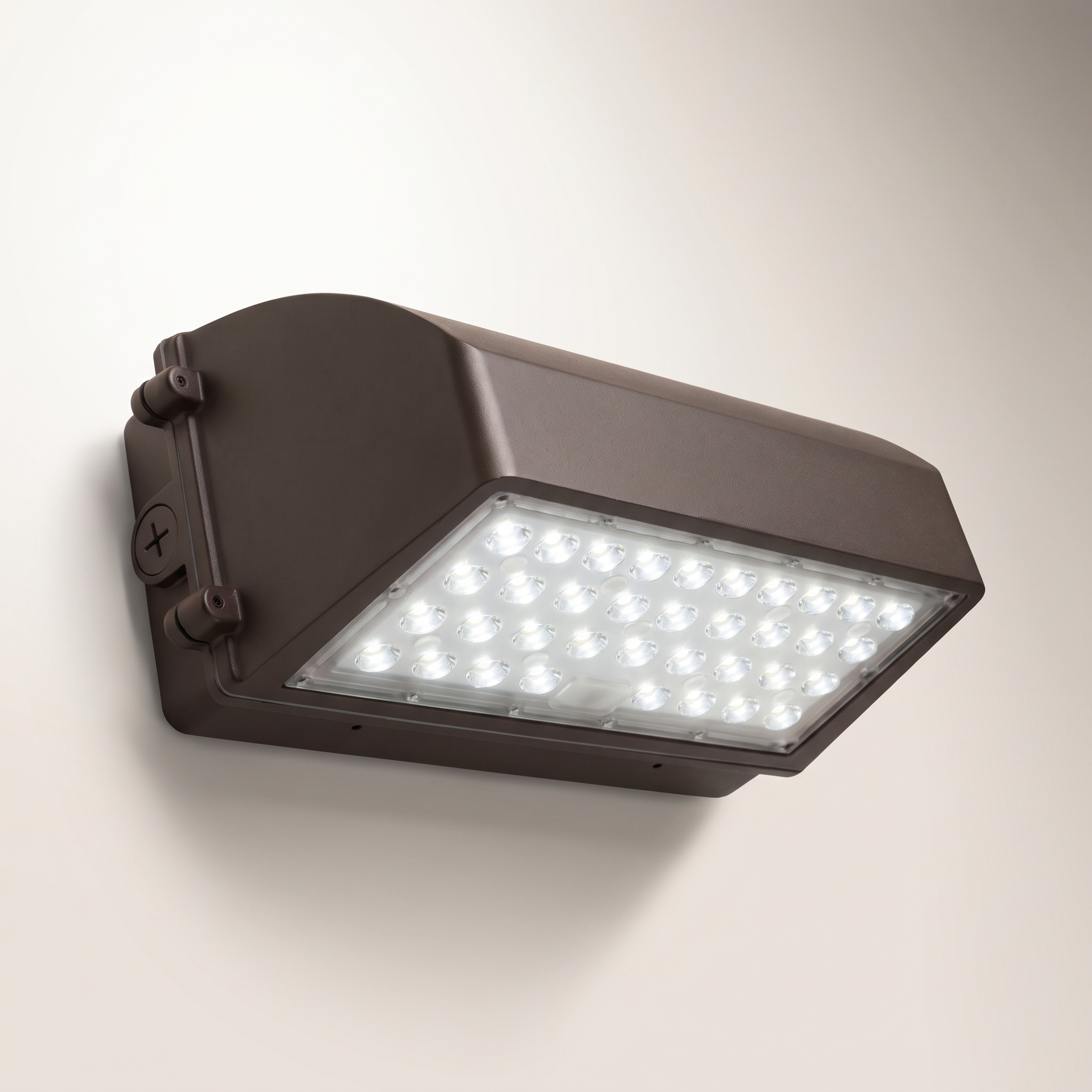 LED Wall Pack Fixture — 40W / 4600 Lumens / 5000K