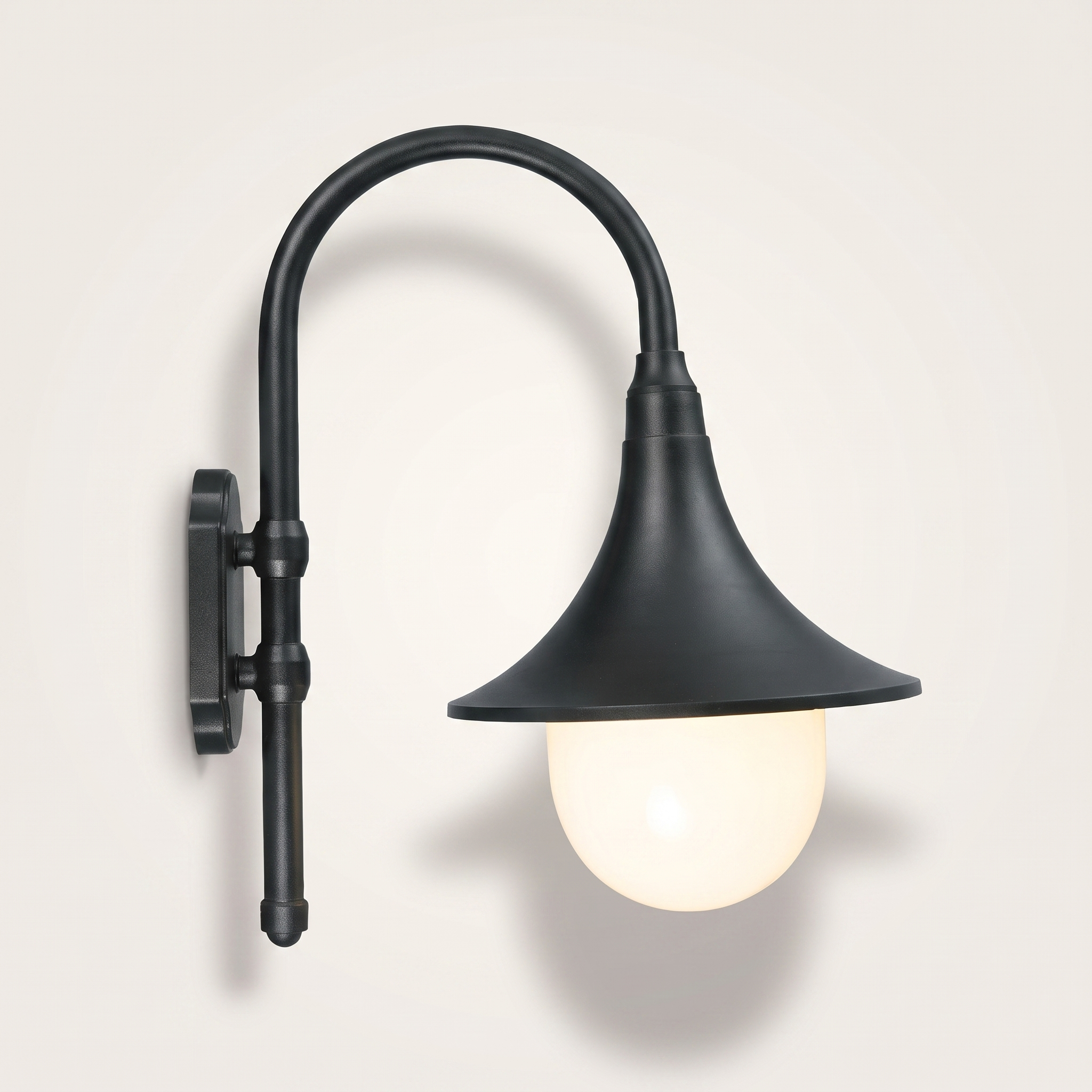 Outdoor Wall Mount — Black