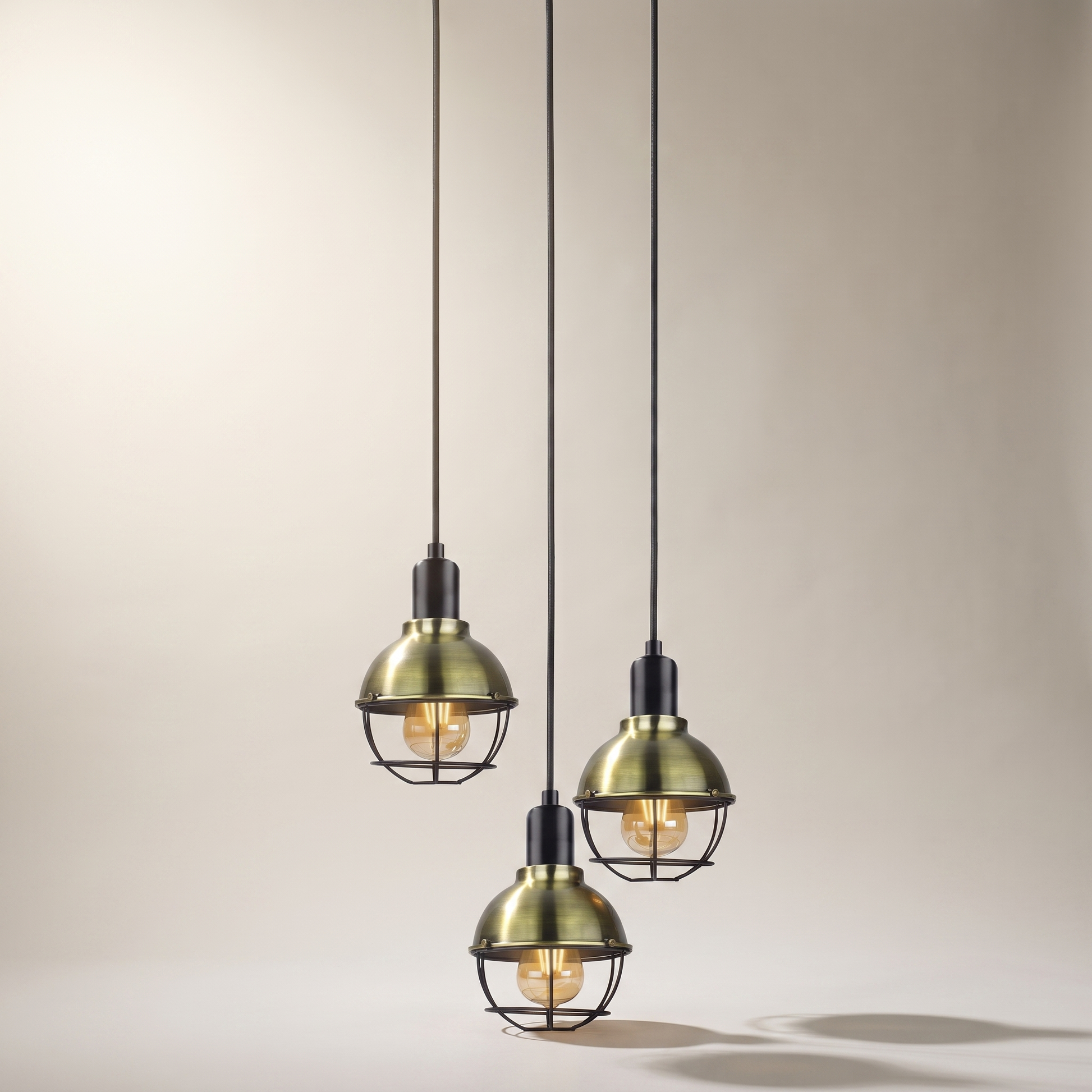 PENDANT FIXTURE WITH 3 LIGHTS BLACK "GRIMALDI"