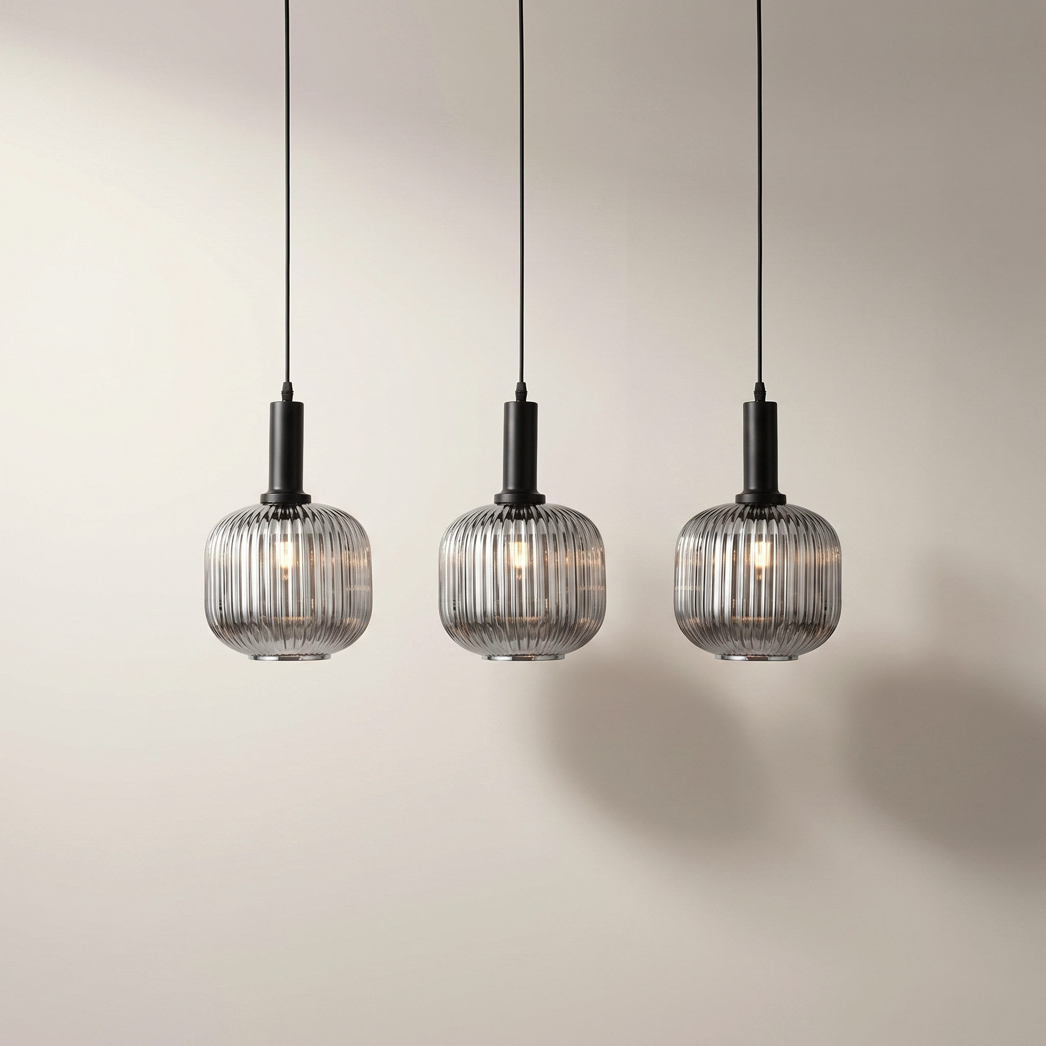 "Steinway" 3-Light Linear Pendant — Smoke Black, Steel & Glass (70 cm)