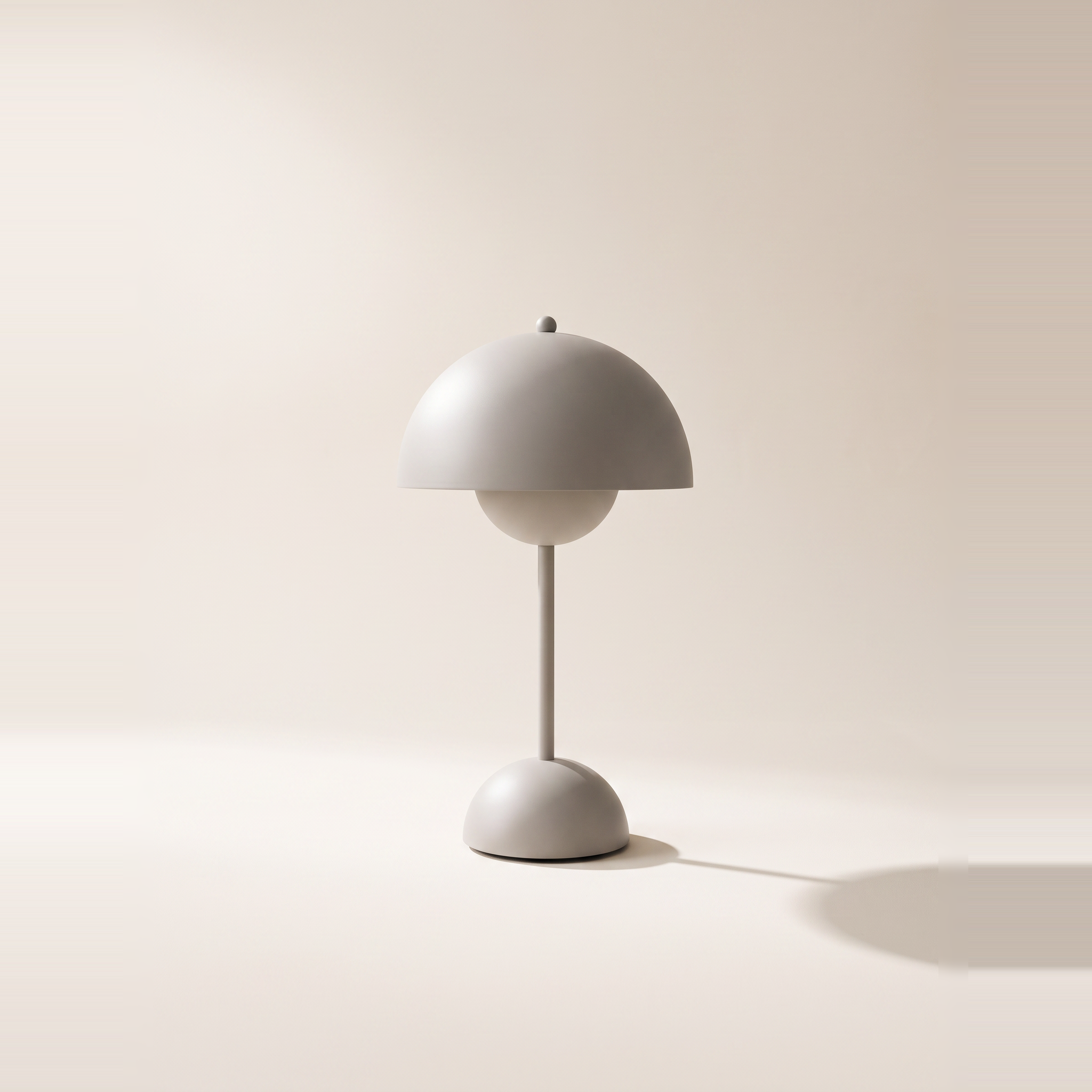 Lampe de table tactile DEL portable Palm Springs, rechargeable par USB — Sans fil, à intensité variable, 3 couleurs, gris