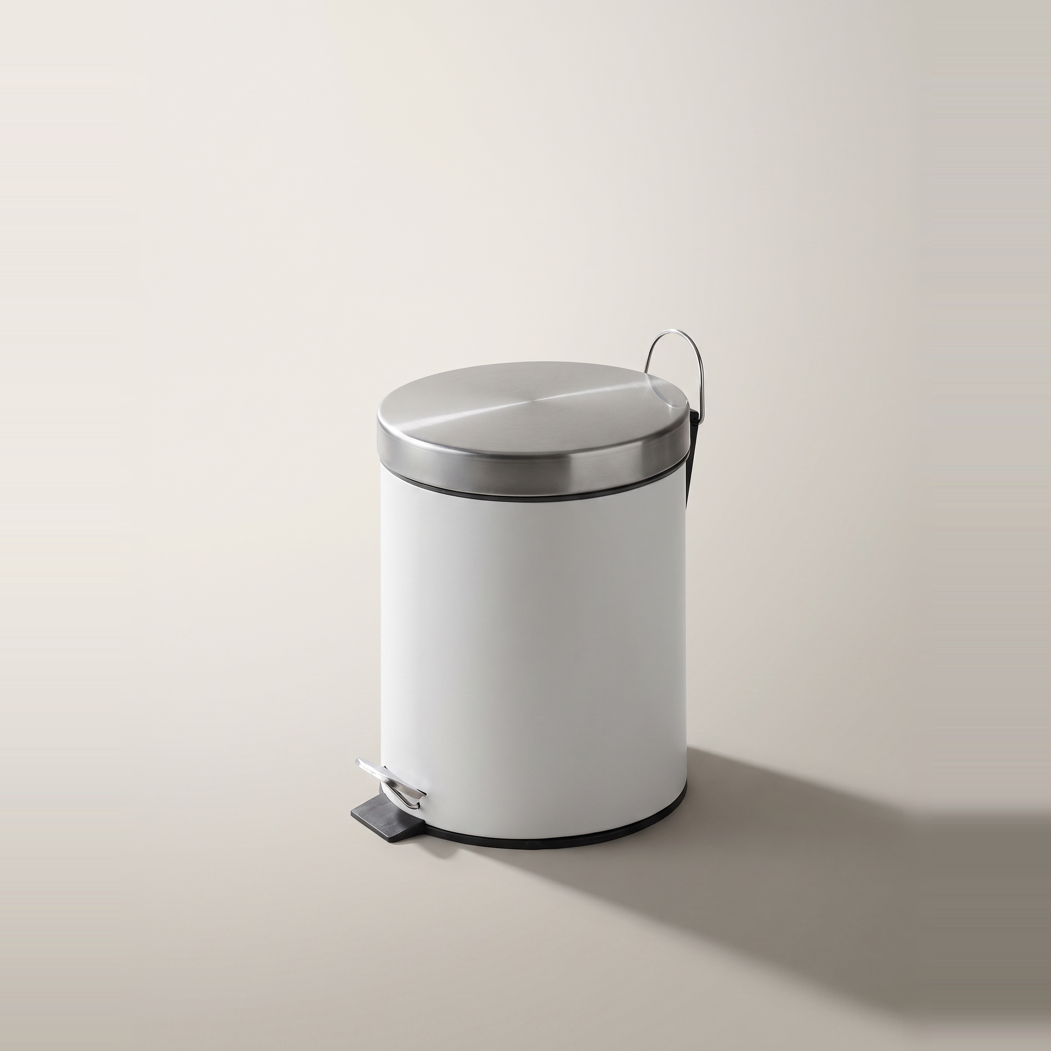 Poubelle à pédale 3L avec couvercle en acier inoxydable à fermeture douce — Blanc mat