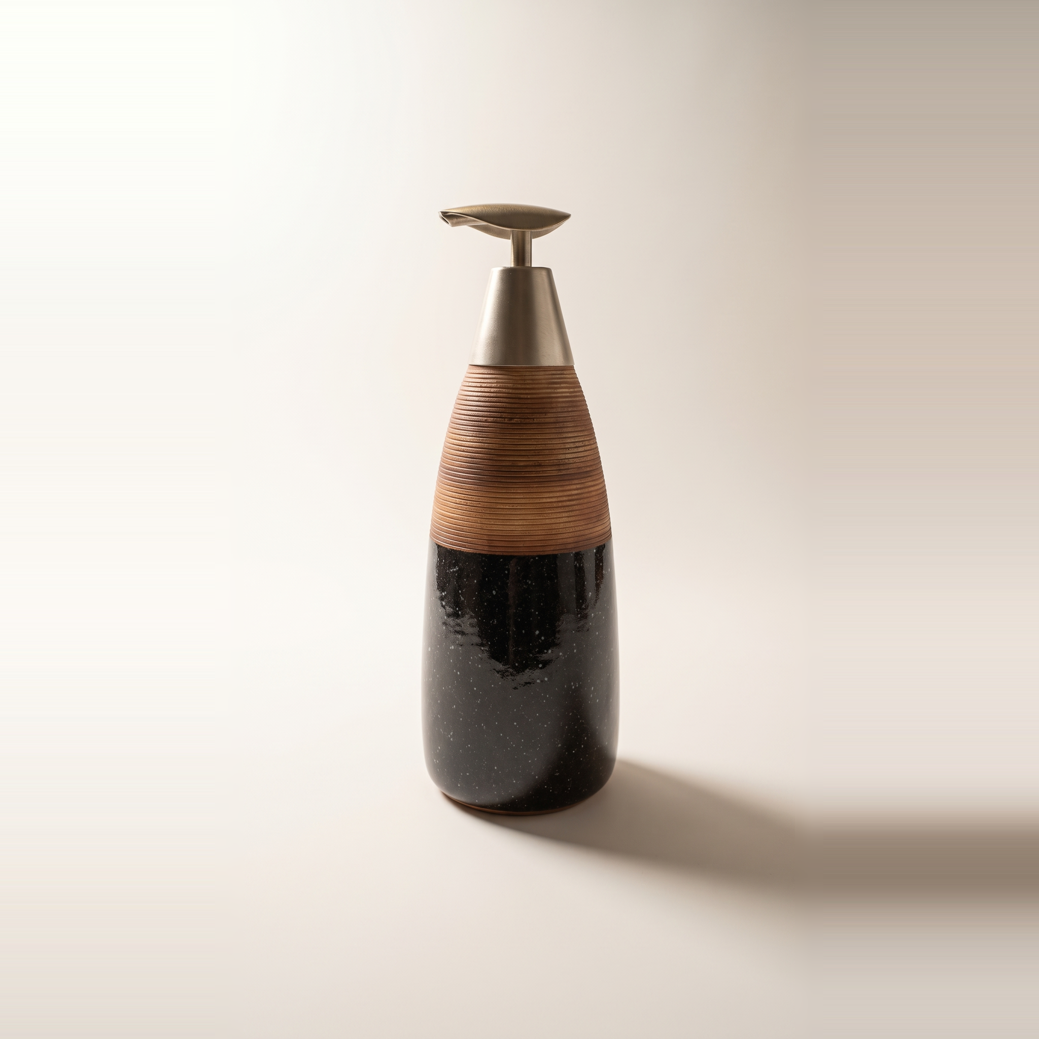 Distributeur de savon en céramique, noir