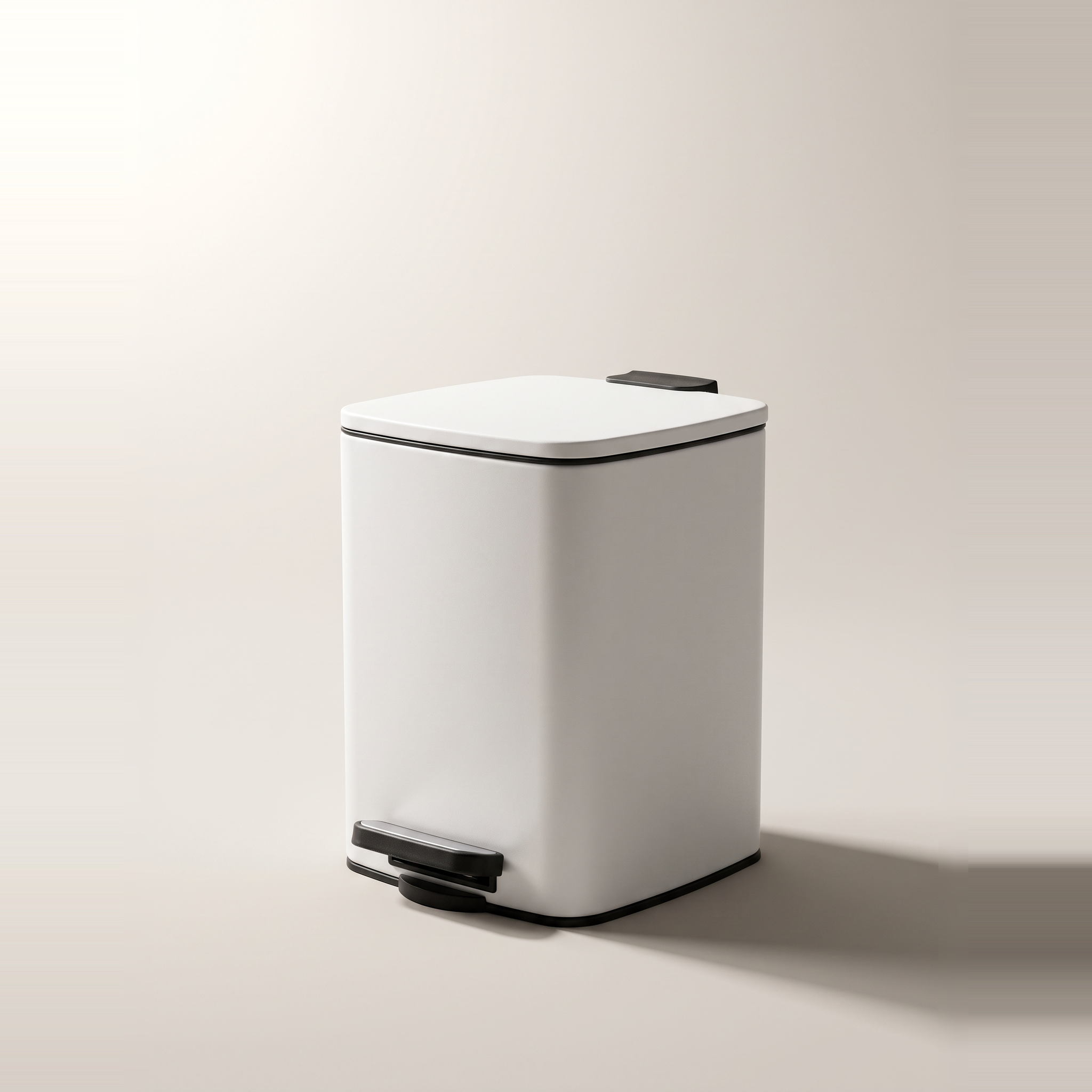 Poubelle à pédale 6 L avec fermeture douce — Blanc