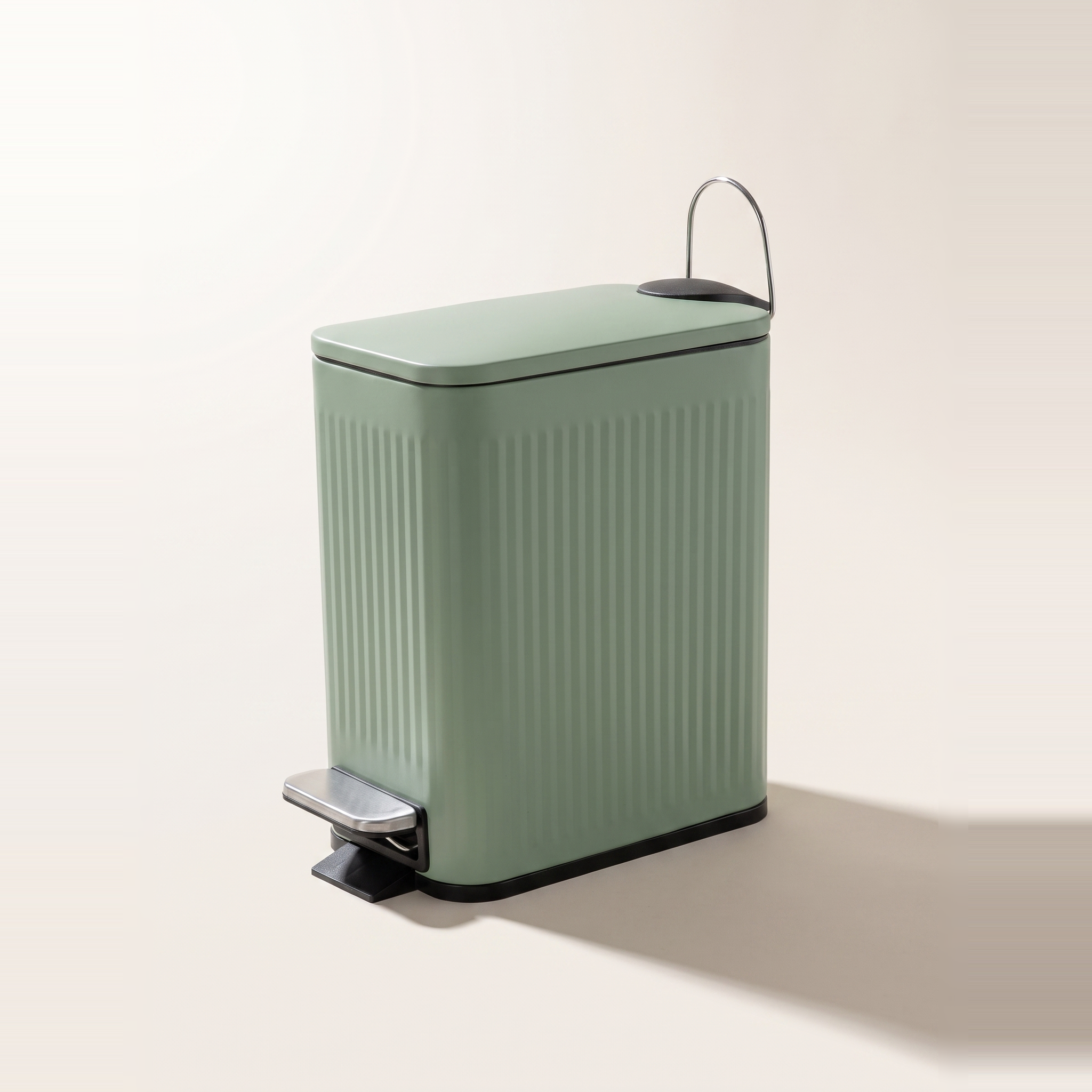 Poubelle à pédale 5 L avec couvercle à fermeture douce — Vert sauge
