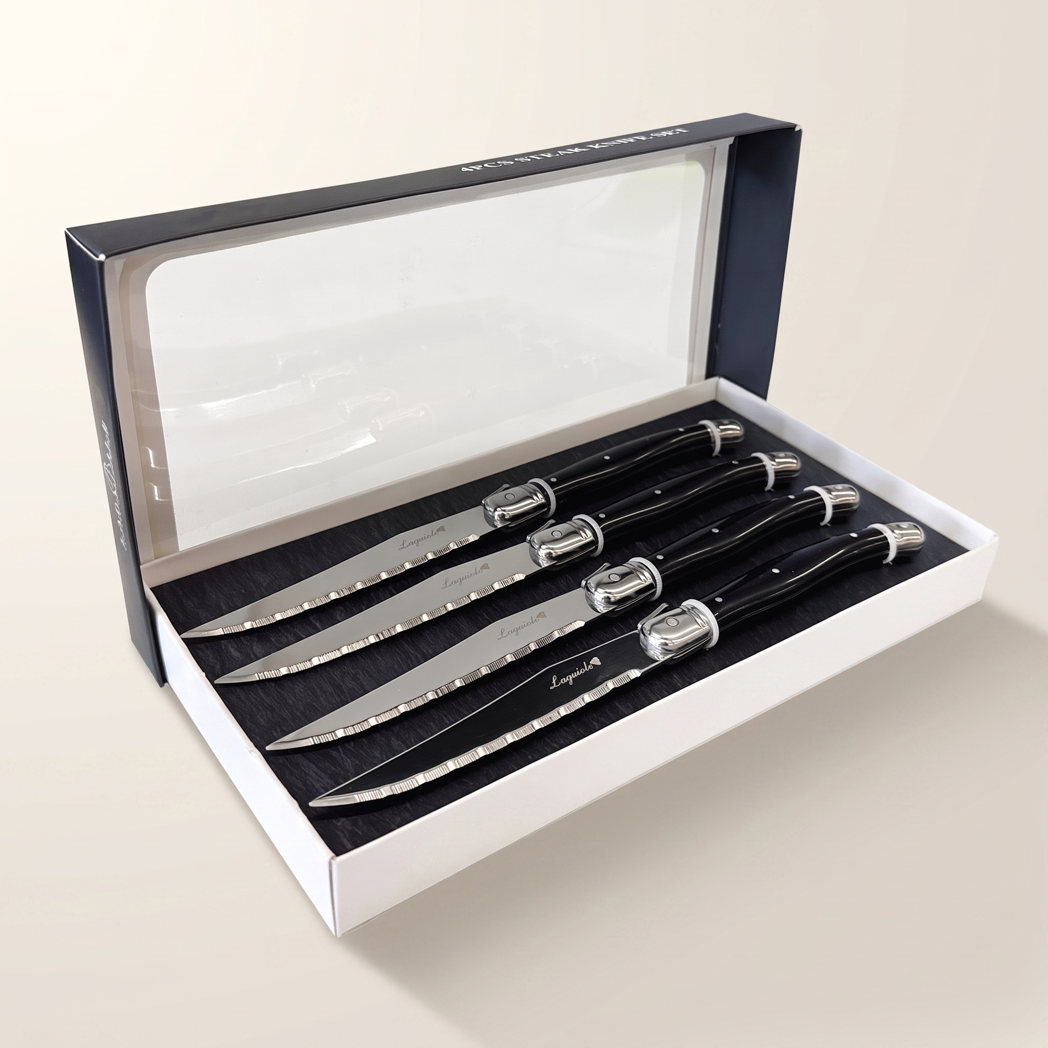 Ensemble de 4 couteaux à steak Laguiole — Manches noirs