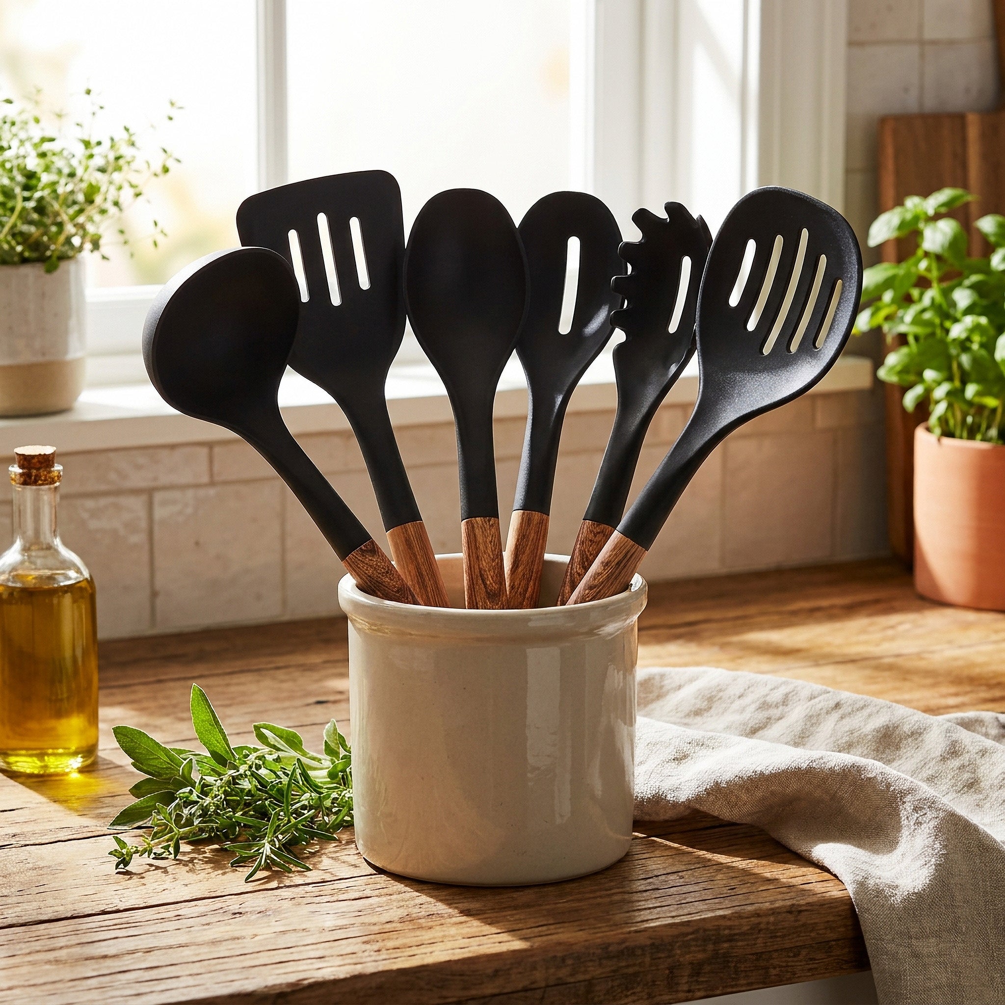 6-Piece Kitchen Utensil Set with Wood-Grain Handles