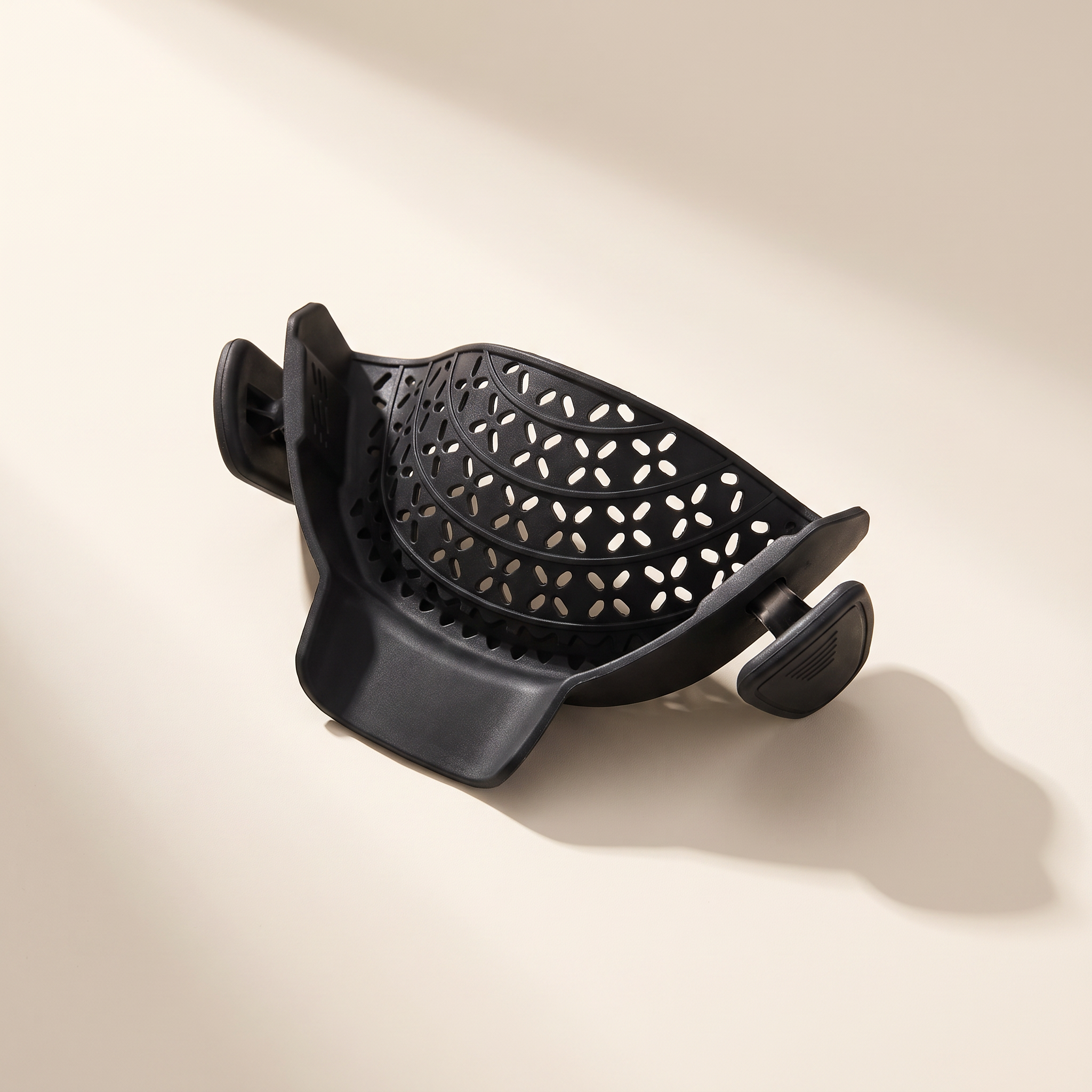 Clip-On Silicone Strainer - Black