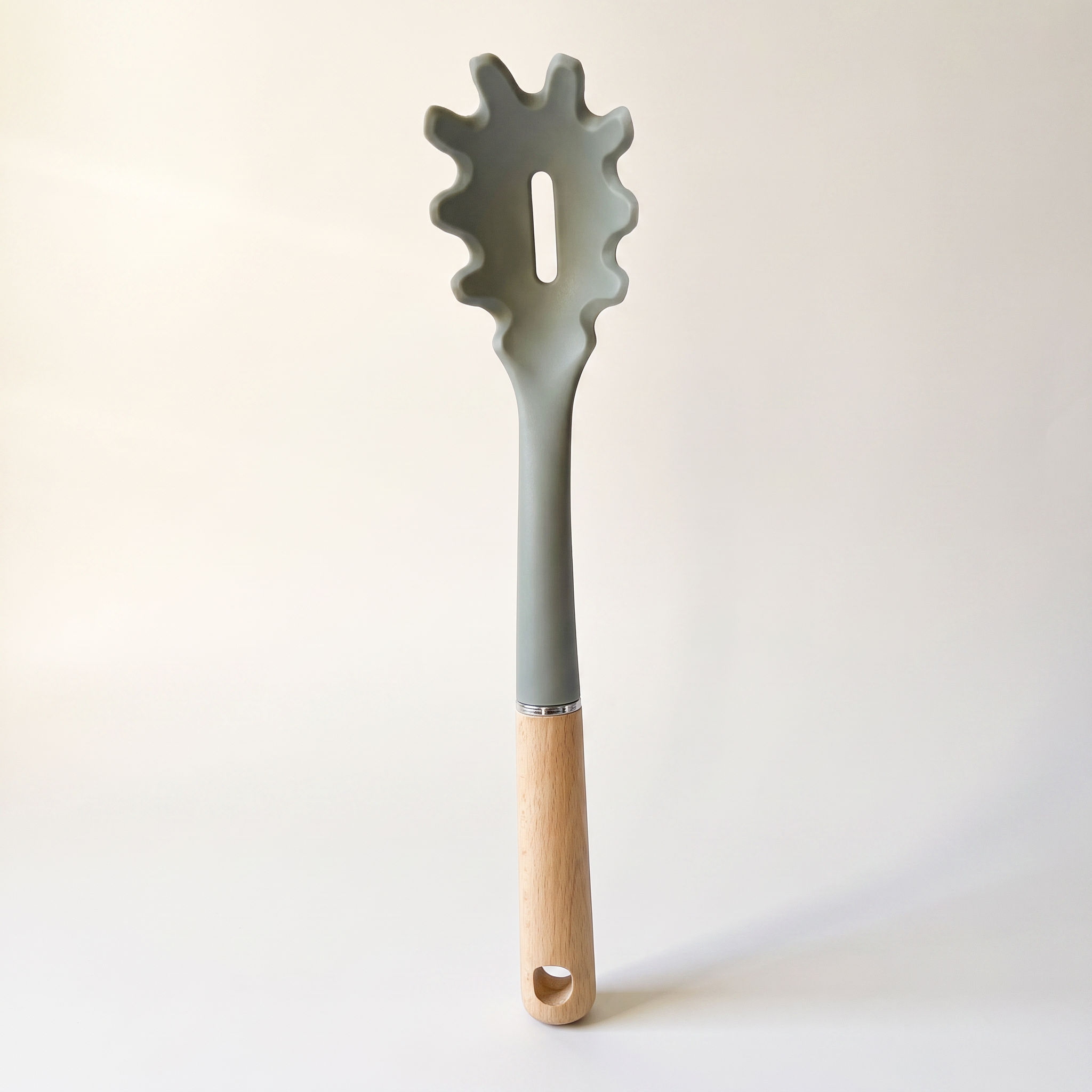 Cuillère à spaghetti en silicone avec manche en hêtre