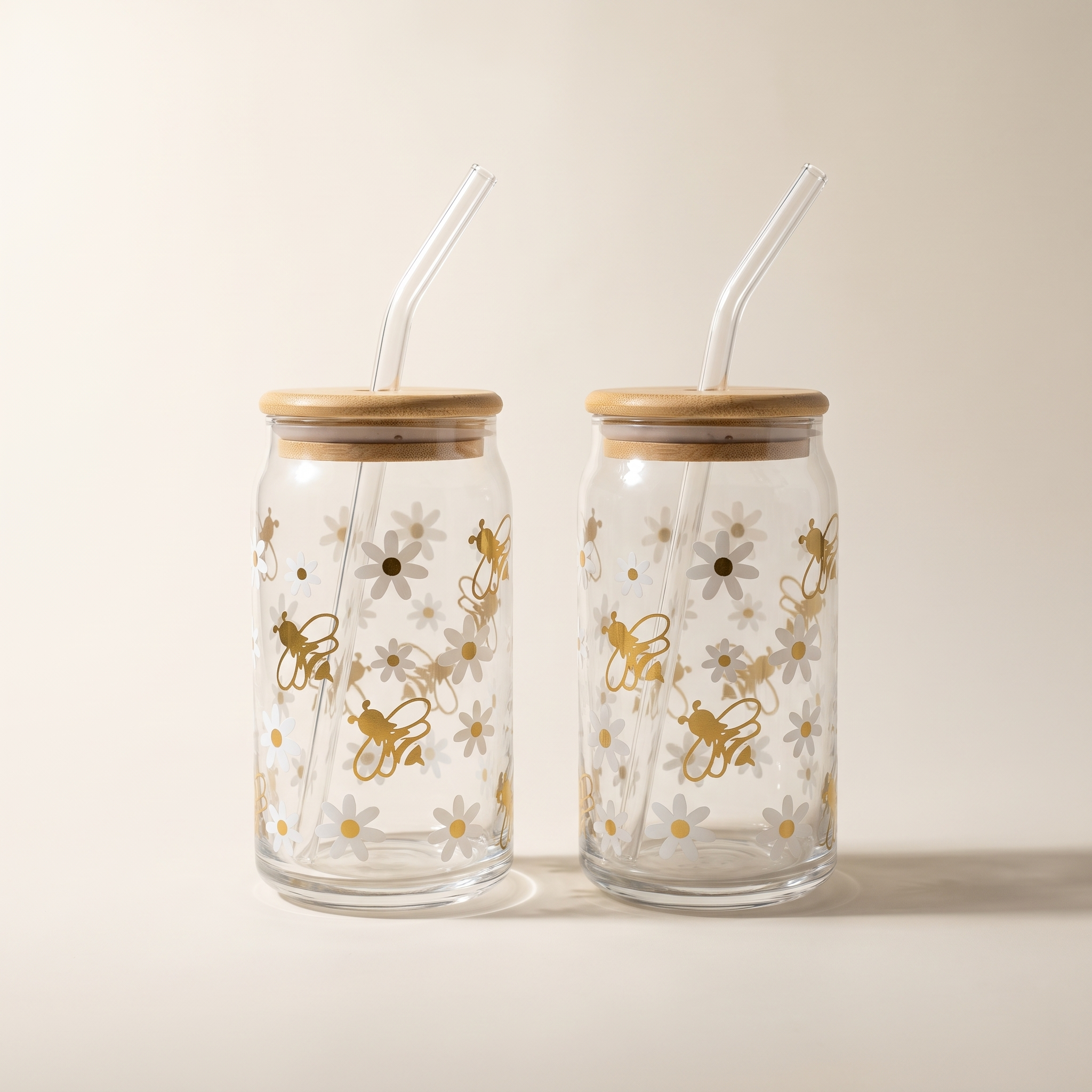Gobelets en verre avec couvercle en bambou et paille en verre (lot de 2) — Motif abeille métallisé