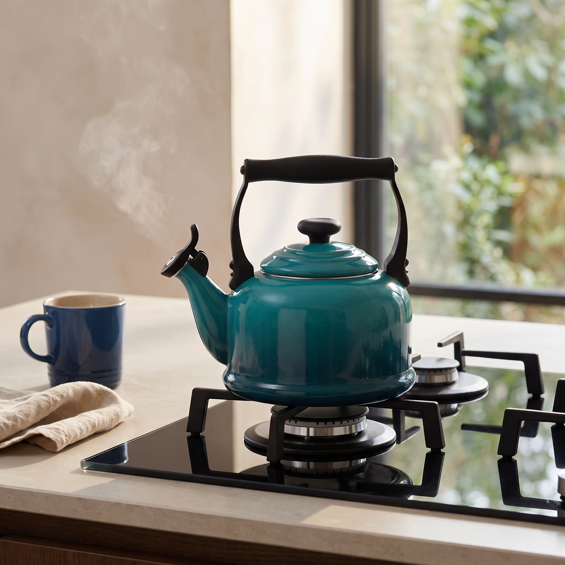Enameled Carbon Steel Whistling Kettle — Sapphire Blue, 2.5 L