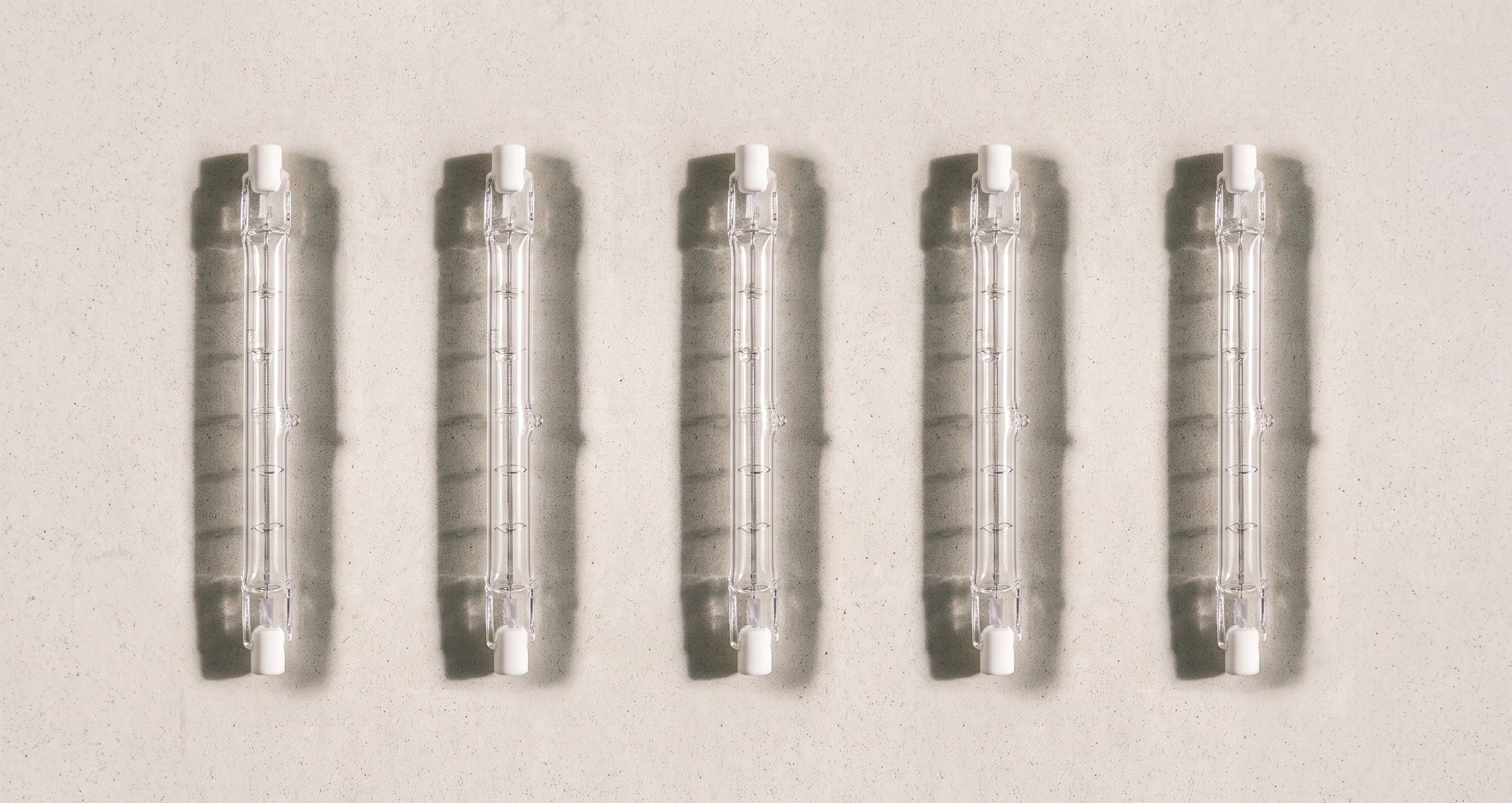 Halogen T3 Linear 118 mm banner