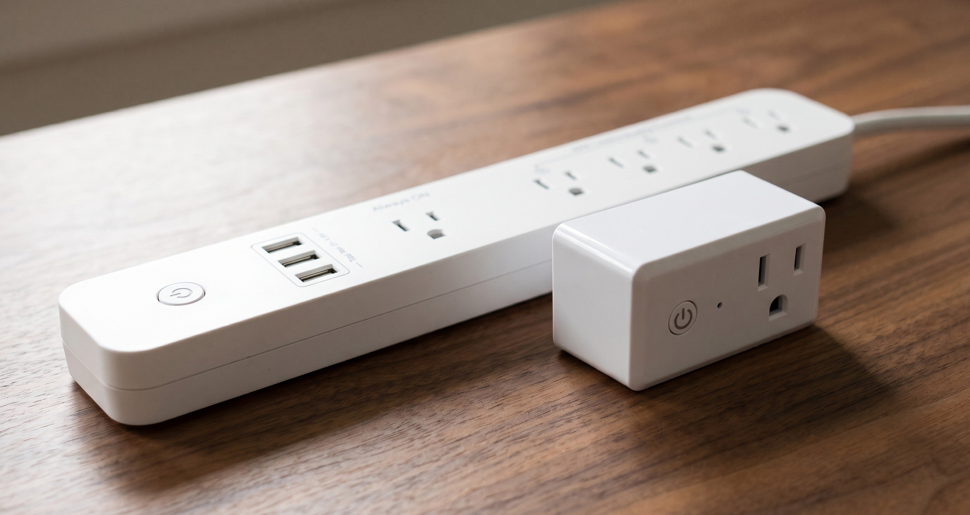 Smart Plugs & Power Bars banner